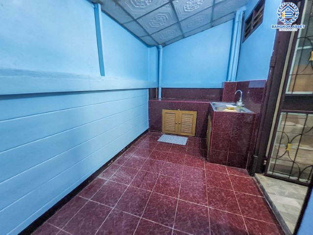 *****ทาวน์เฮ้าส์มือสองย่านนนทบุรี ม.ปิยวรารมย์3 บ้านกล้วย-ไทรน้อย เนื้อที่ 16 ตร.ว. ฟังก์ชัน 3 ห้องนอน 2 ห้องน้ำ 1 ที่จอดรถ บนทำเลเดินทางสะดวก เชื่อมต่อหลายเส้นทาง ใกล้รถไฟฟ้าสายสีม่วง "สถานีคลองบางไผ่" และจุดขึ้นรถตู้ ห้ามพลาด!